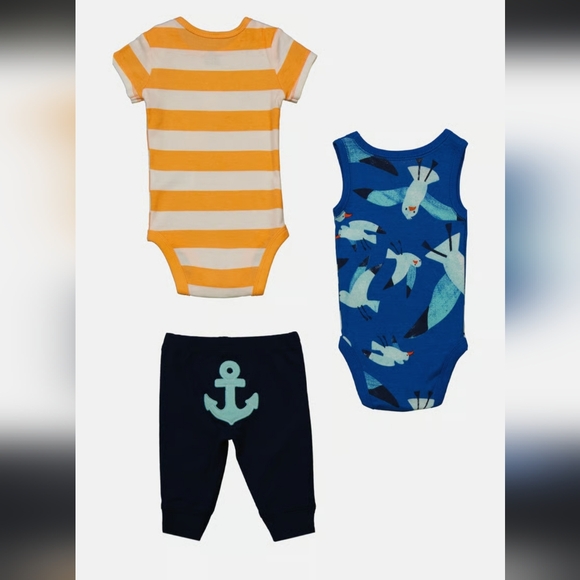 Carter's baby boy bodysuits and pants 3-pcs set - Picture 2 of 2